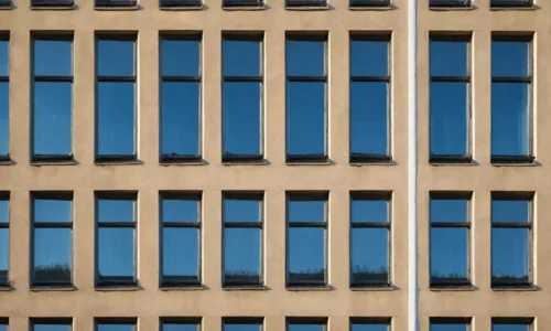 Szyby: pakiety dwuszybowe a trzyszybowe — co wybrać dla domu